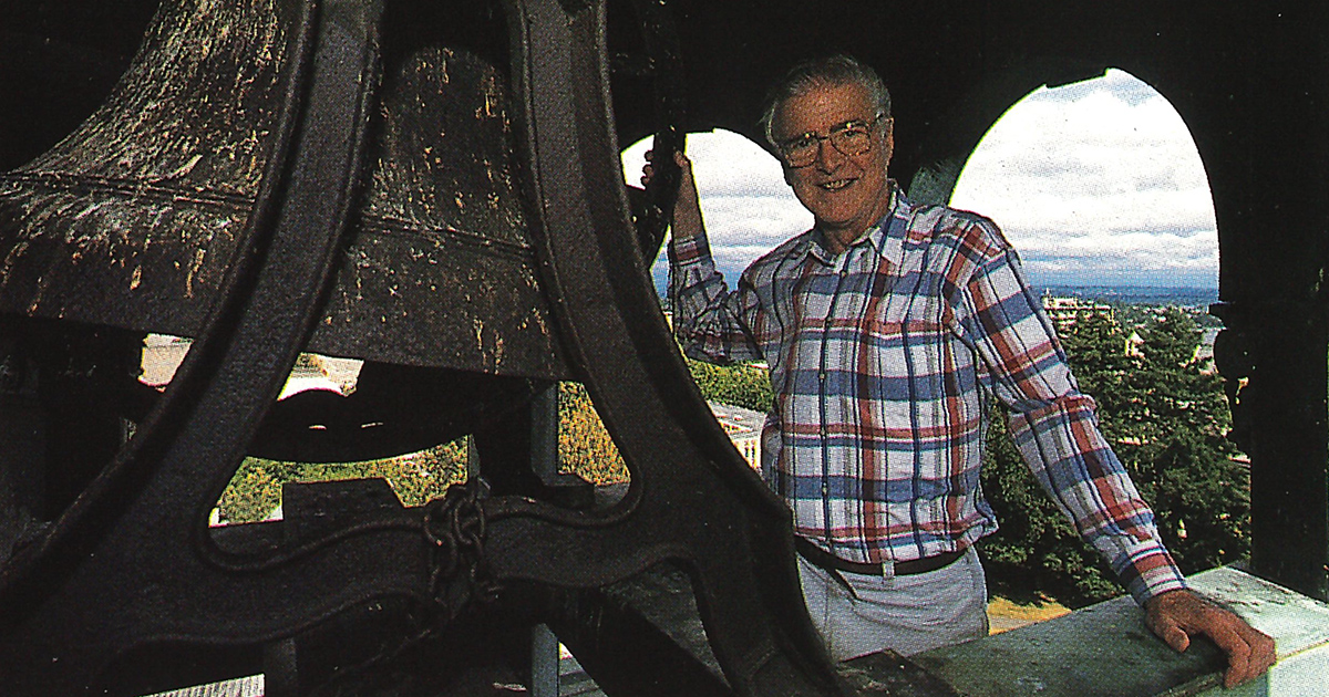 It may be only once a year, but Denny Bell keeps ringing | UW Magazine ...